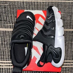 Black size 13c Nike only worn couple times